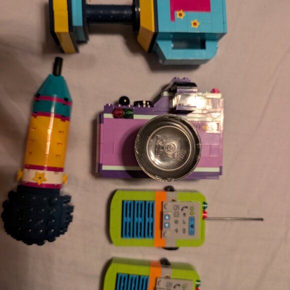 LEGO Friends 41346. Bricks and instructions - Picture 2 of 7